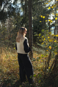 Woolen Woman's Vest - White: Small / Medium