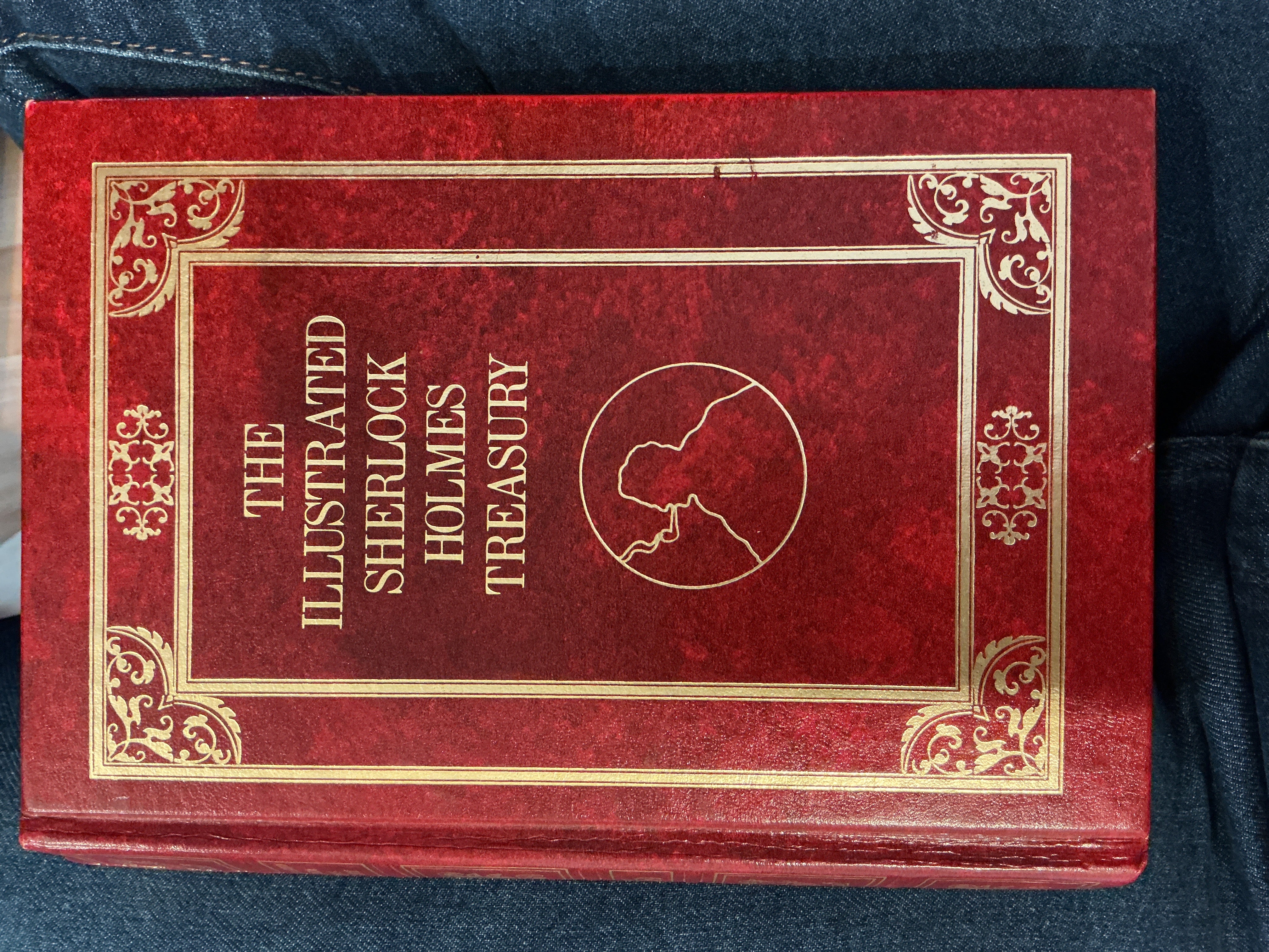 The Illustrated Sherlock Holmes (used)